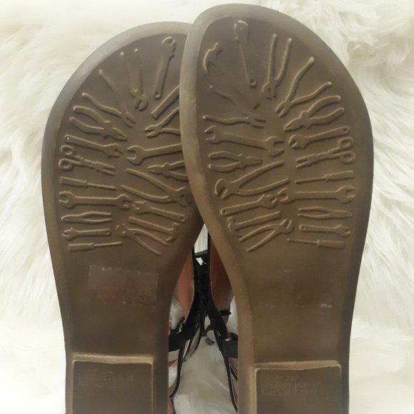 NWOT Gladiator Sandals - Picture 8 of 8